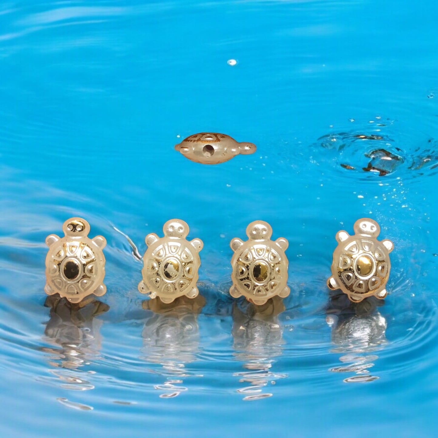 Akrilik Altın Yaldızlı Kaplumbağ