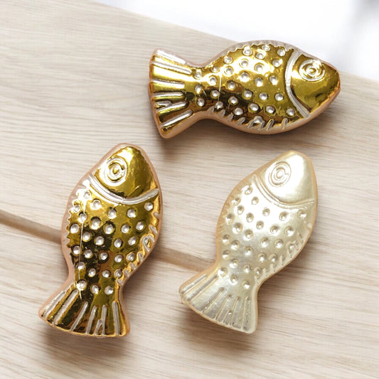 Akrilik Altın Yaldızlı Büyük Balık