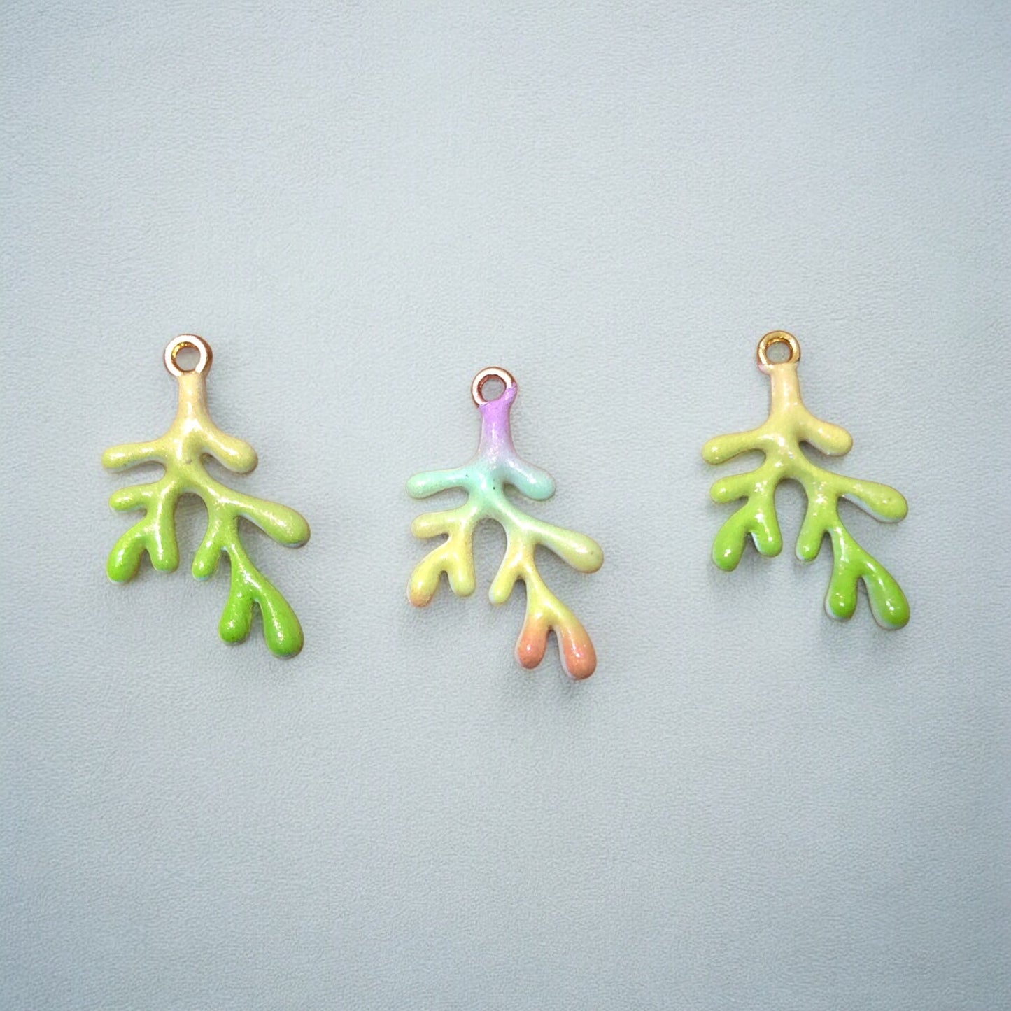 Vergoldeter Emaille-Erdbeer-Schüttelaufsatz – Neongrün