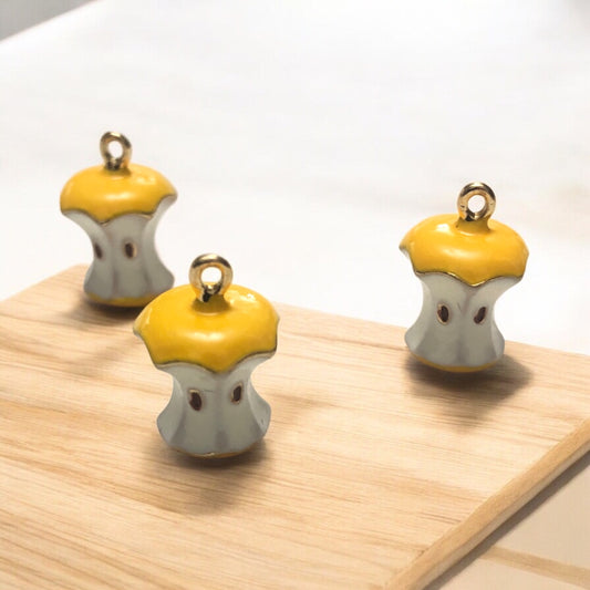 Gold Plated Enamel Strawberry Shaking Attachment - Neon Green