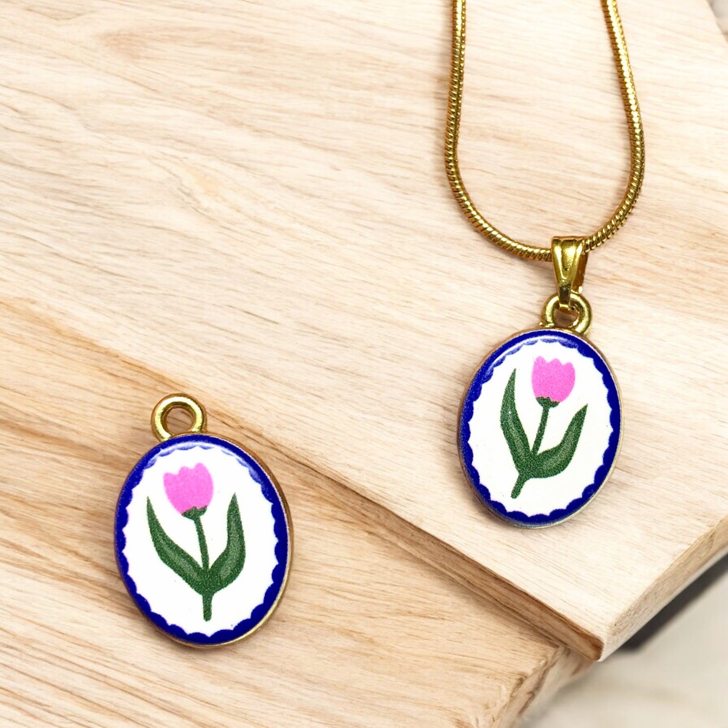 Altın Kaplama Çift Taraflı Minelİ Kolye Ucu - Oval Pembe Lale