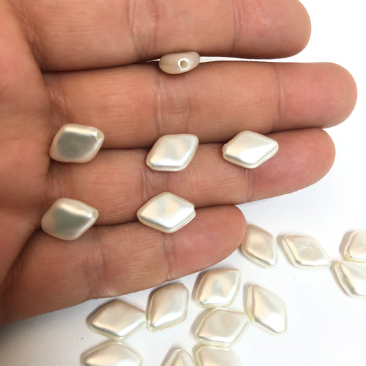 Plastik Şekilsiz İnci - No:54