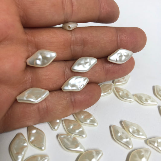 Plastik Şekilsiz İnci - No:121