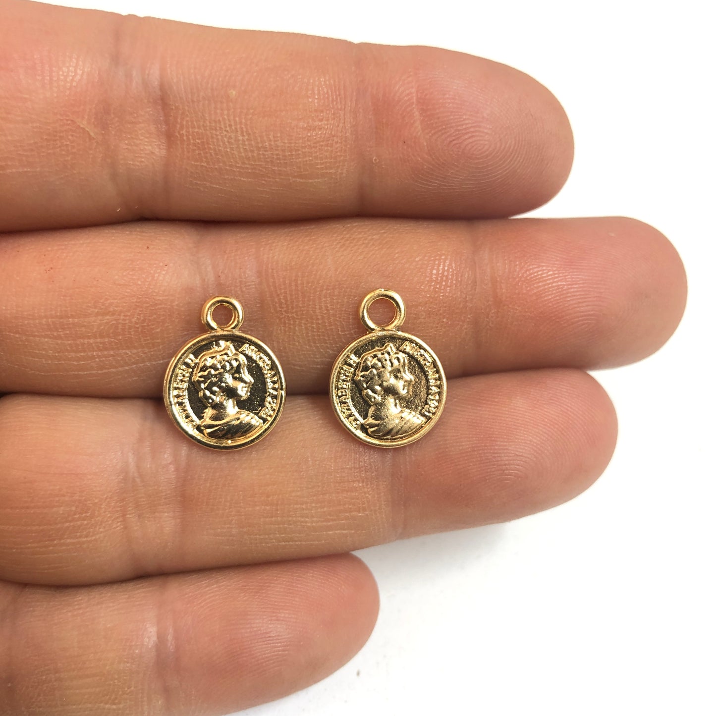 Altın Kaplama Kraliçe Kolye Ucu - 12mm