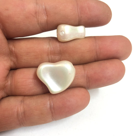 Akrilik Sedefli 21mm Şekilsiz Tombul Kalp