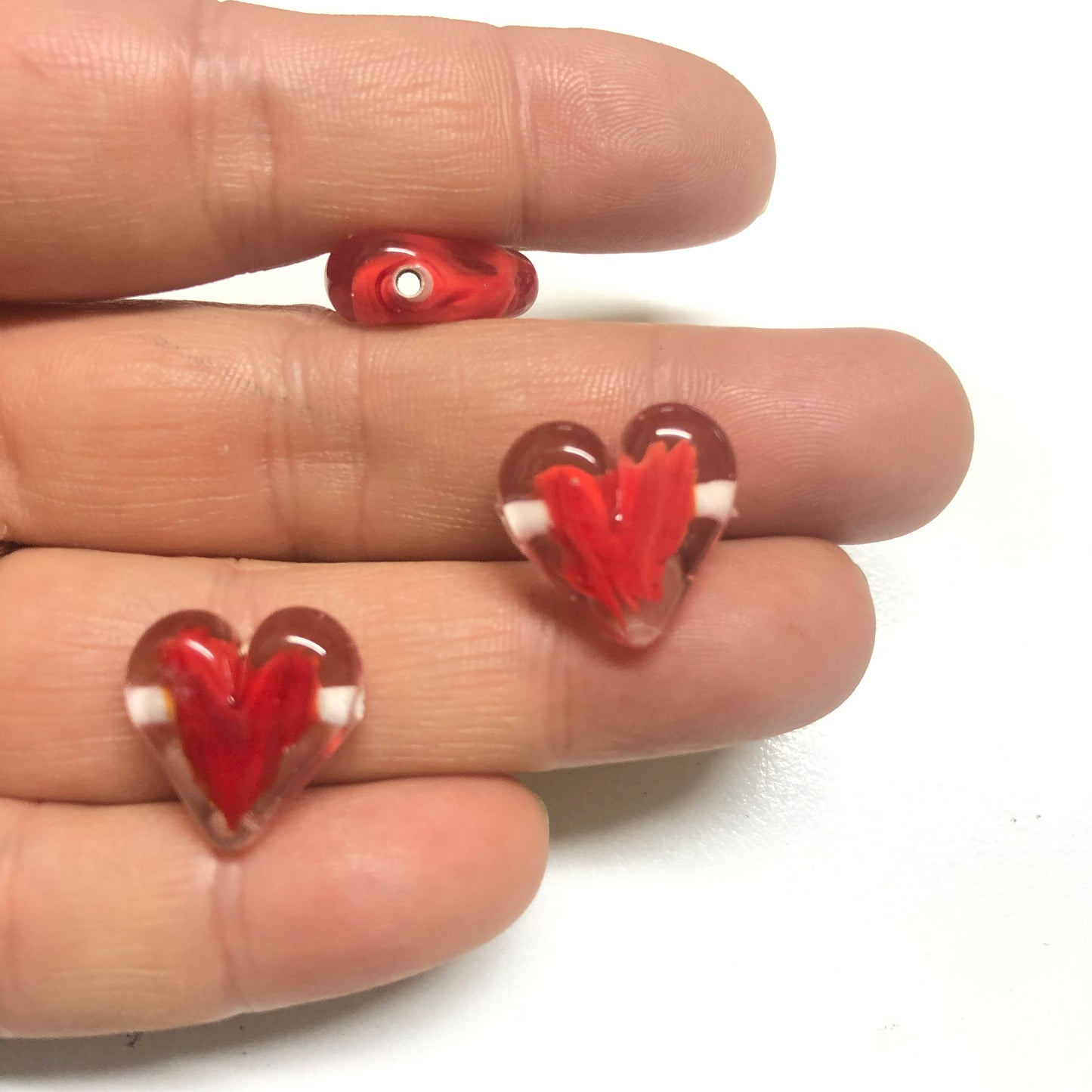 Murano Cam Kalp Kırmızı (Yan Delikli)