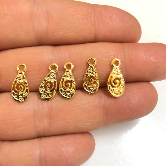 Altın Kaplama Mini Desenli Damla Sallantı