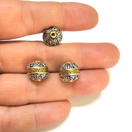 Gold Plated Enamel Strawberry Shaking Attachment - Neon Green