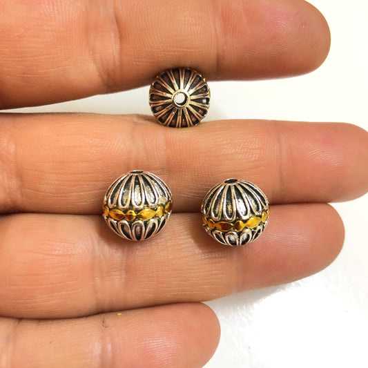 Gold Plated Enamel Strawberry Shaking Attachment - Neon Green