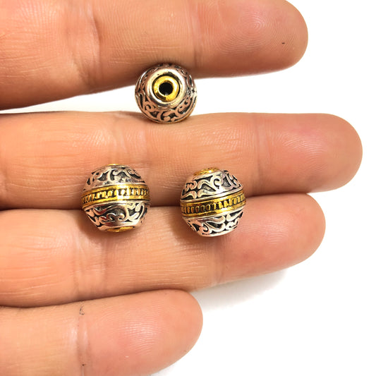 Gold Plated Enamel Strawberry Shaking Attachment - Neon Green