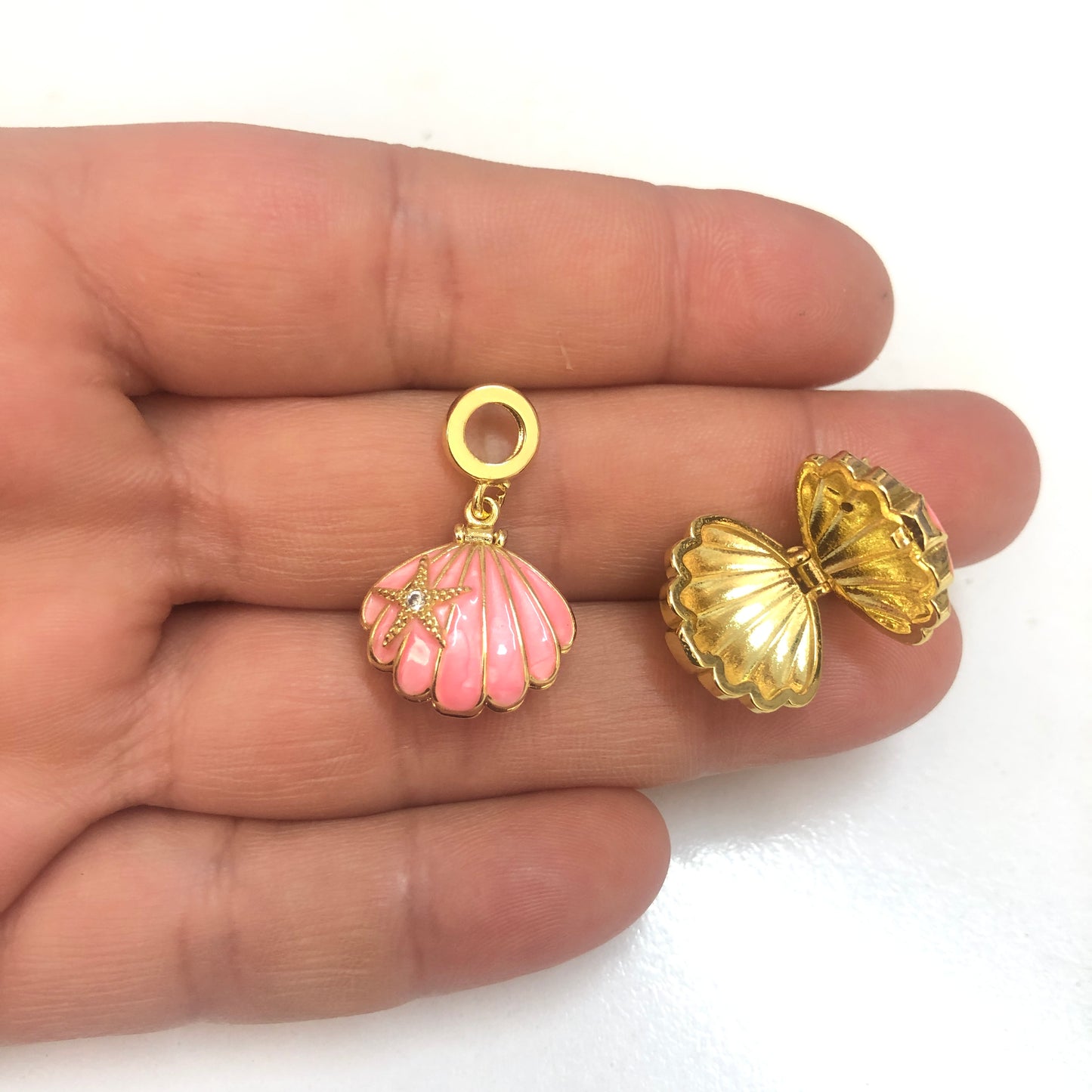 Altın Kaplama Üç Boyutlu Zirkon Taşlı Mineli İstiridye Kolye Ucu-Somon