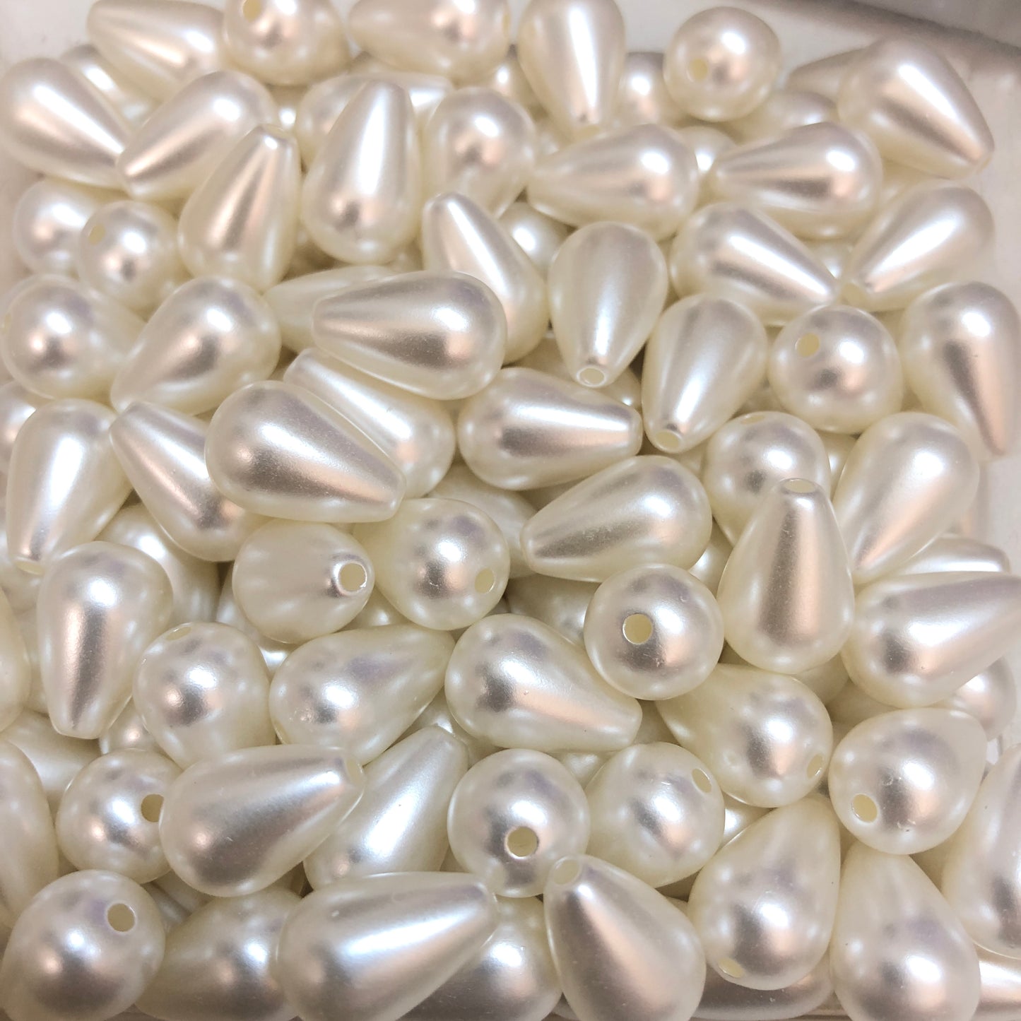 Akrilik Şekilsiz İnci Krem- Damla No:0124