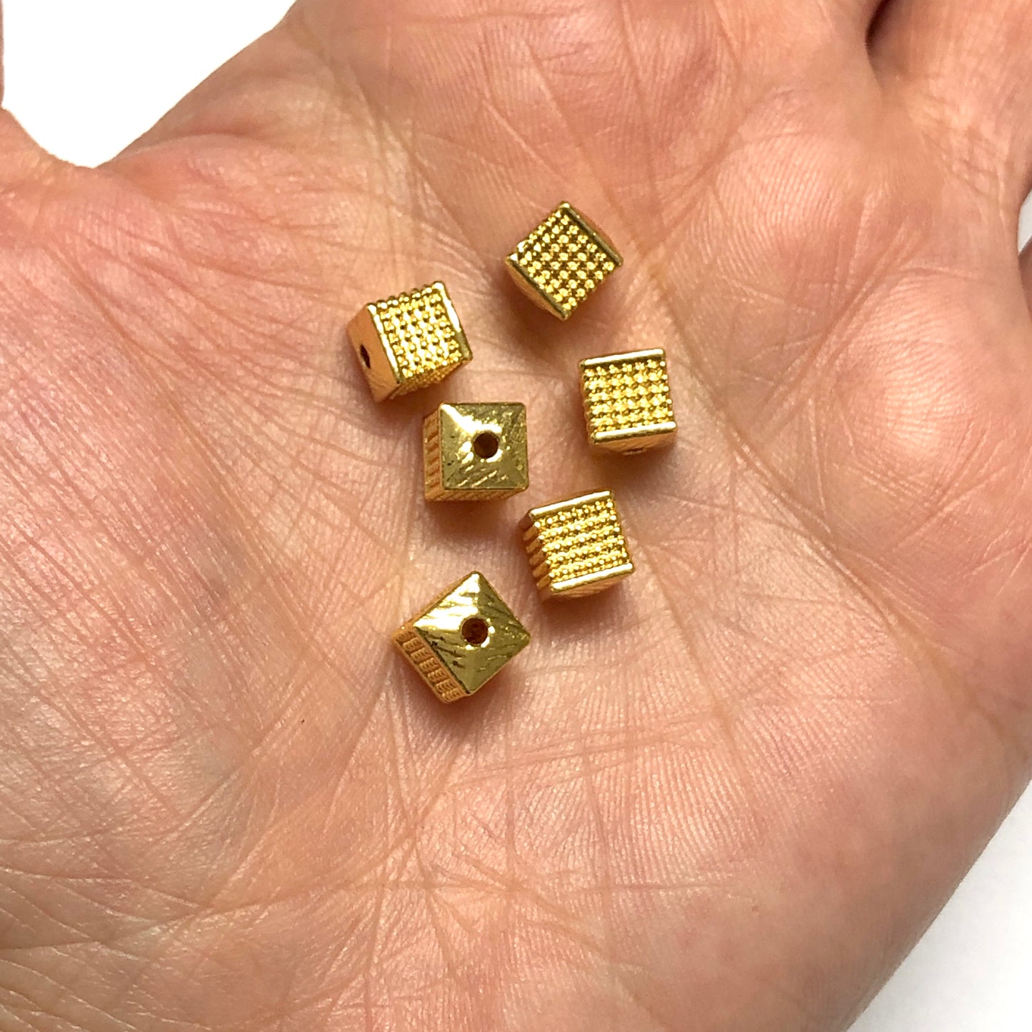 Altın Kaplama 6mm Küp Ara Aparat