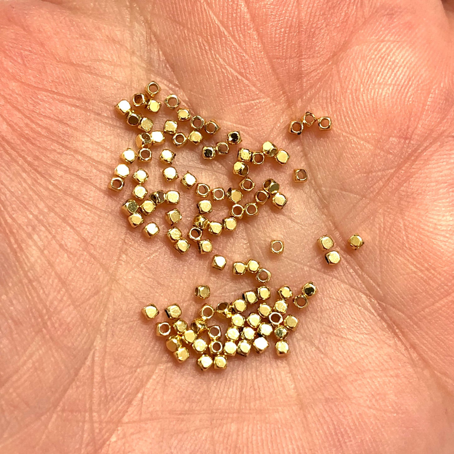 Altın Kaplama Traşlı Küp Ara Aparat 1,5mm