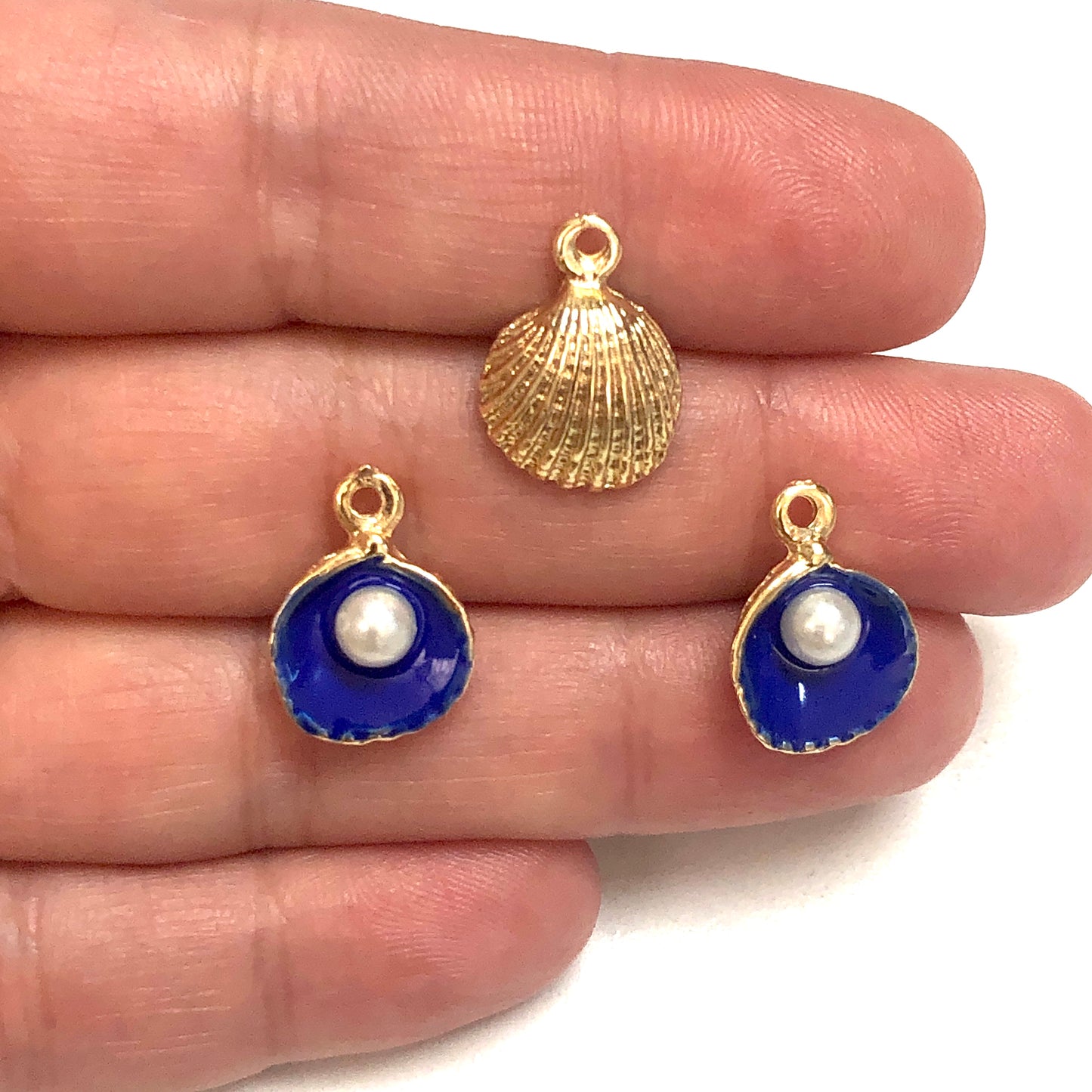 Gold Plated Enamel Single Pearl Oyster - Neon Green