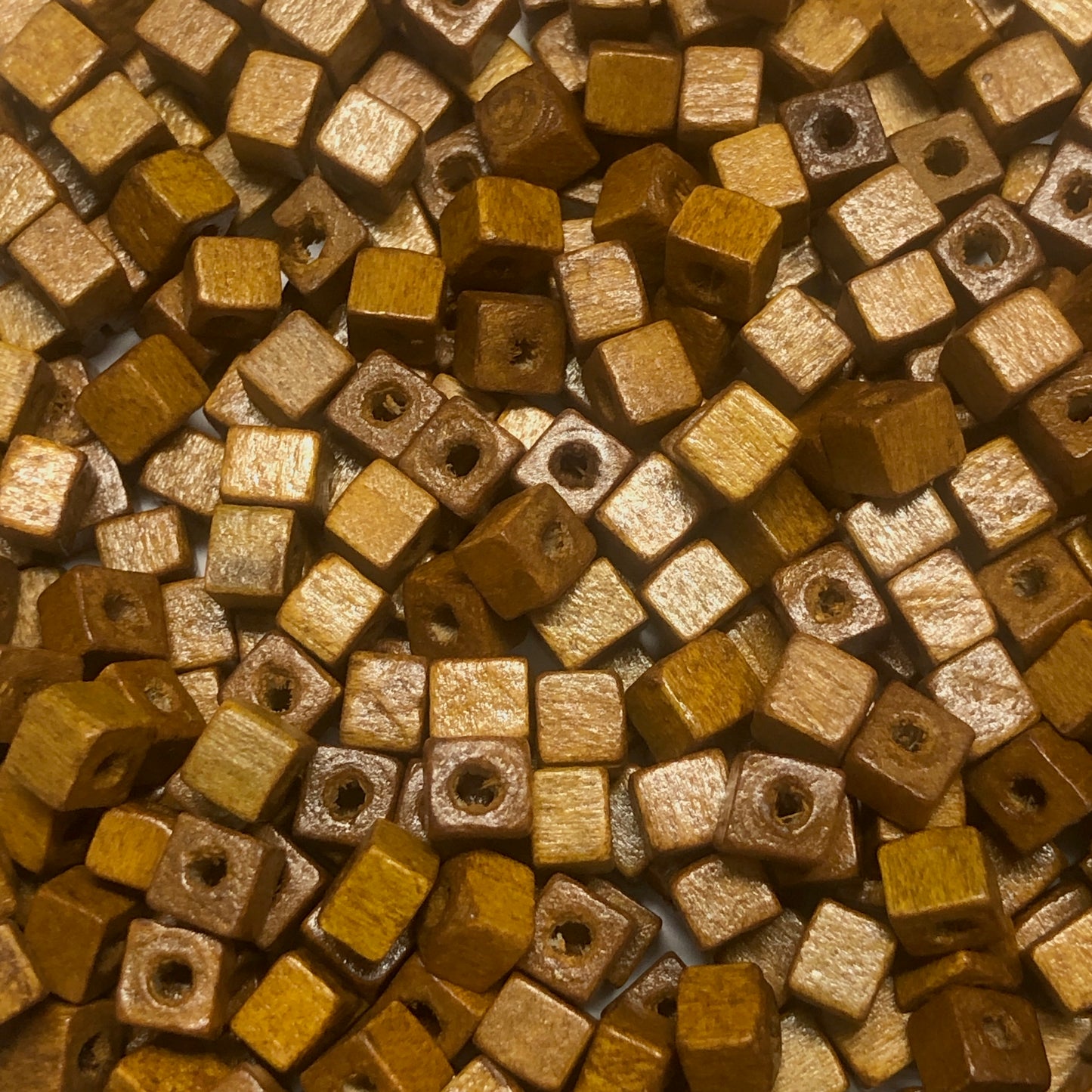 5x5mm Küp Ahşap Boncuk 26 - Hardal