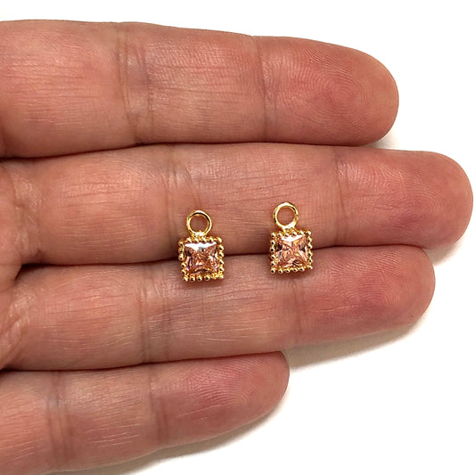 Altın Kaplama Zirkon Taşlı Kare Sallantı - Pembe