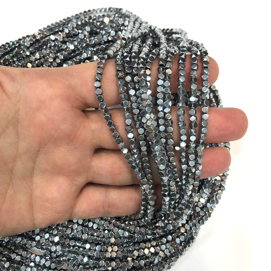 3mm Traşlı Küp Hematit - Gümüş