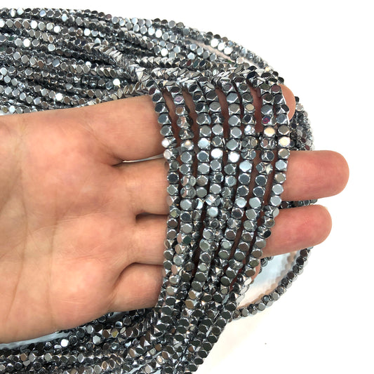 4mm Traşlı Küp Hematit - Gümüş