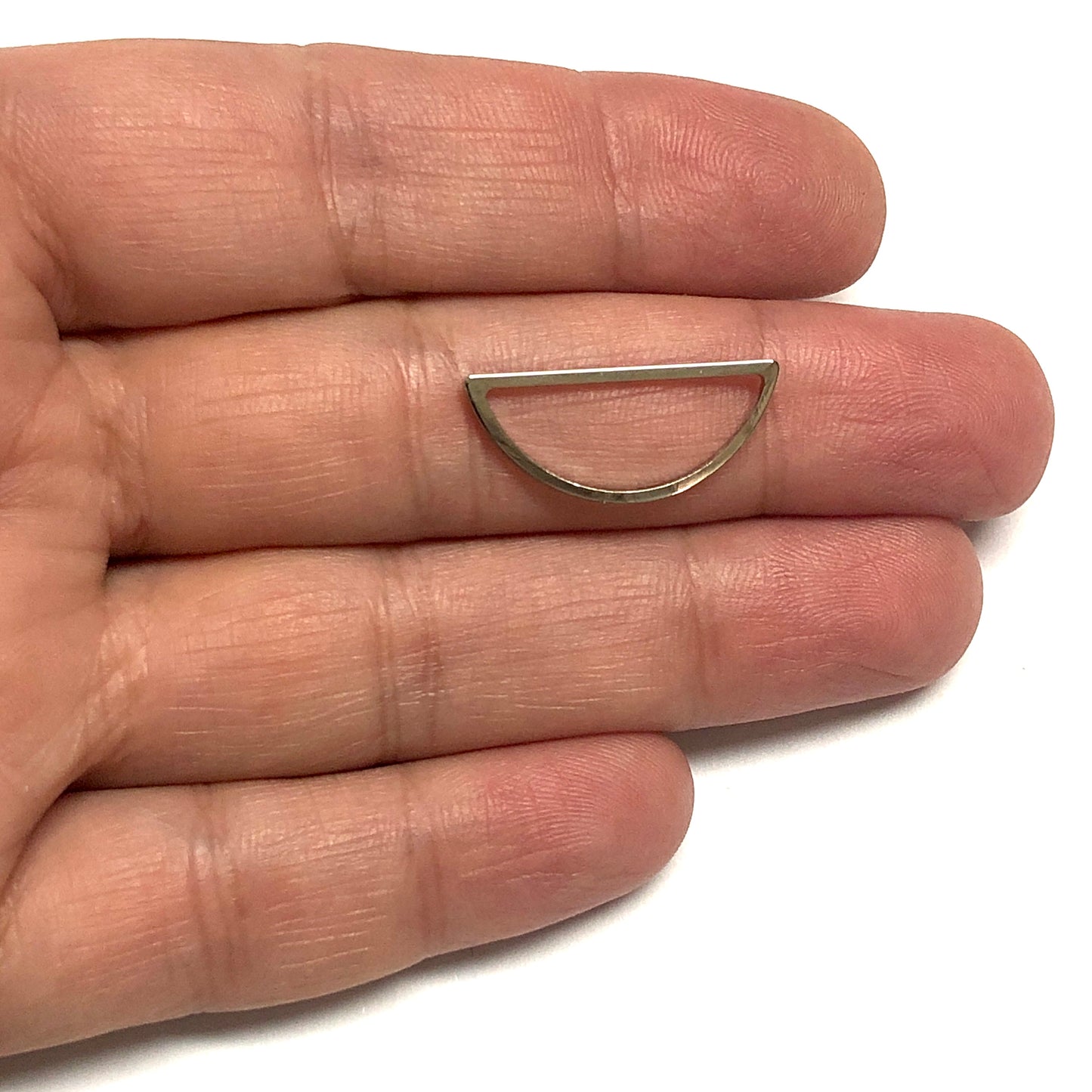 Rodyum Kaplama 23x10mm Yarım Ay Aparat