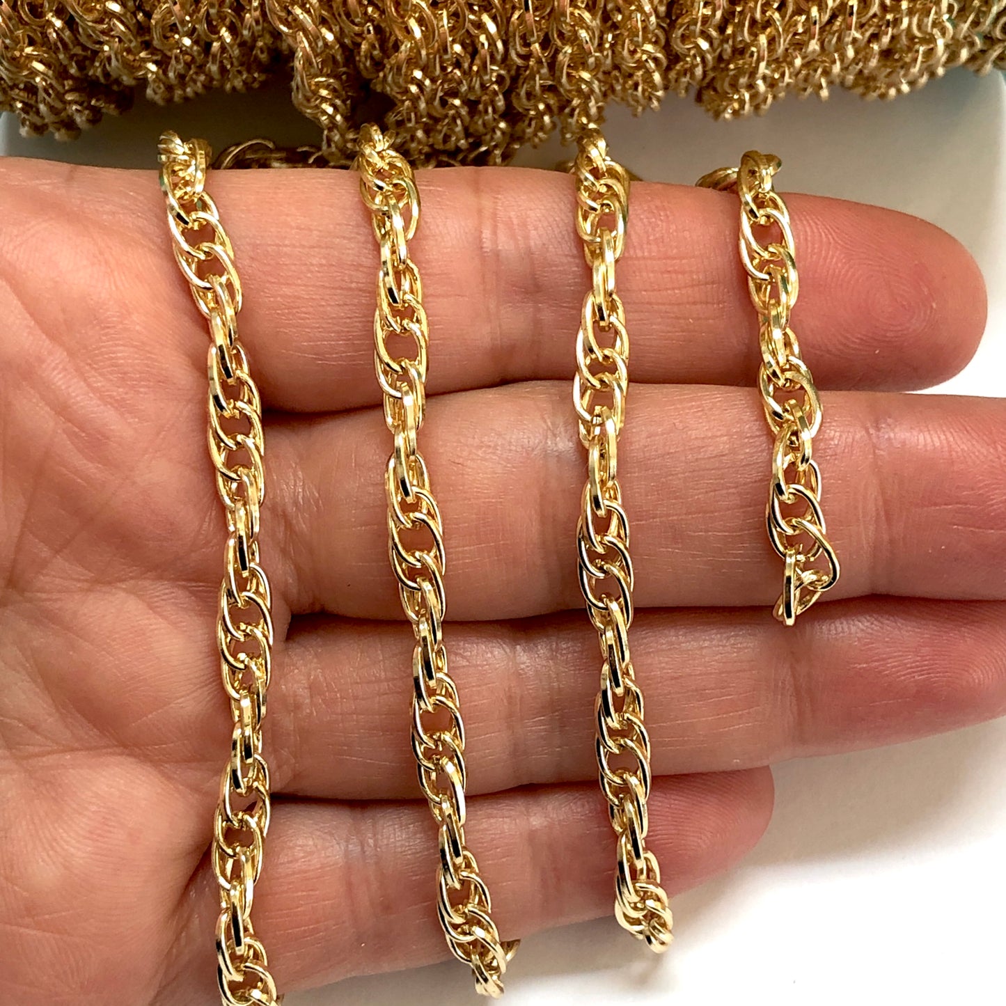 Altın Kaplama 4mm Geniş Burgulu Zincir