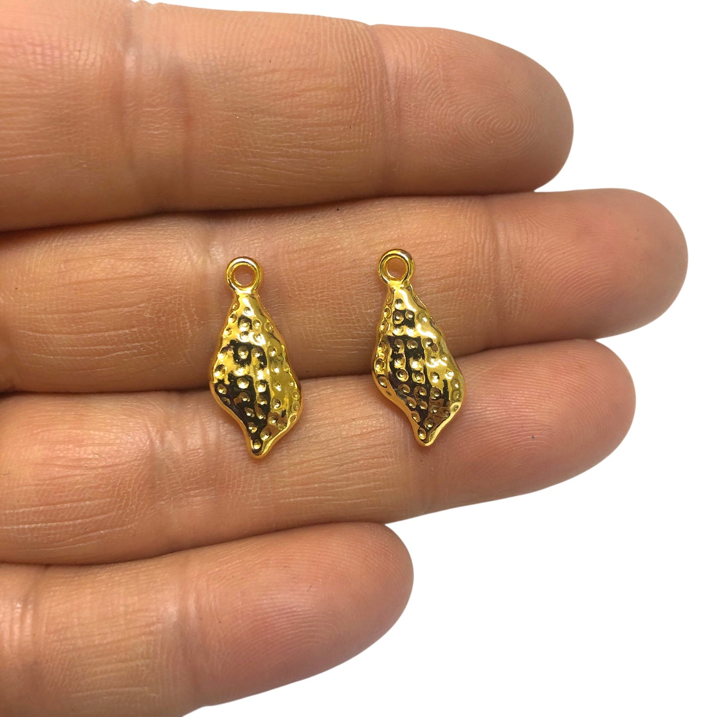Gold Plated Enamel Strawberry Shaking Attachment - Neon Green
