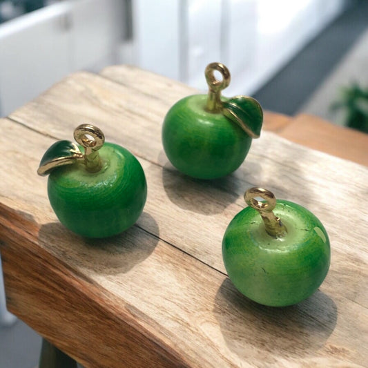 Gold Plated Enamel Strawberry Shaking Attachment - Neon Green