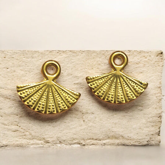 Sarı Çelik Yelpaze Kolye Ucu