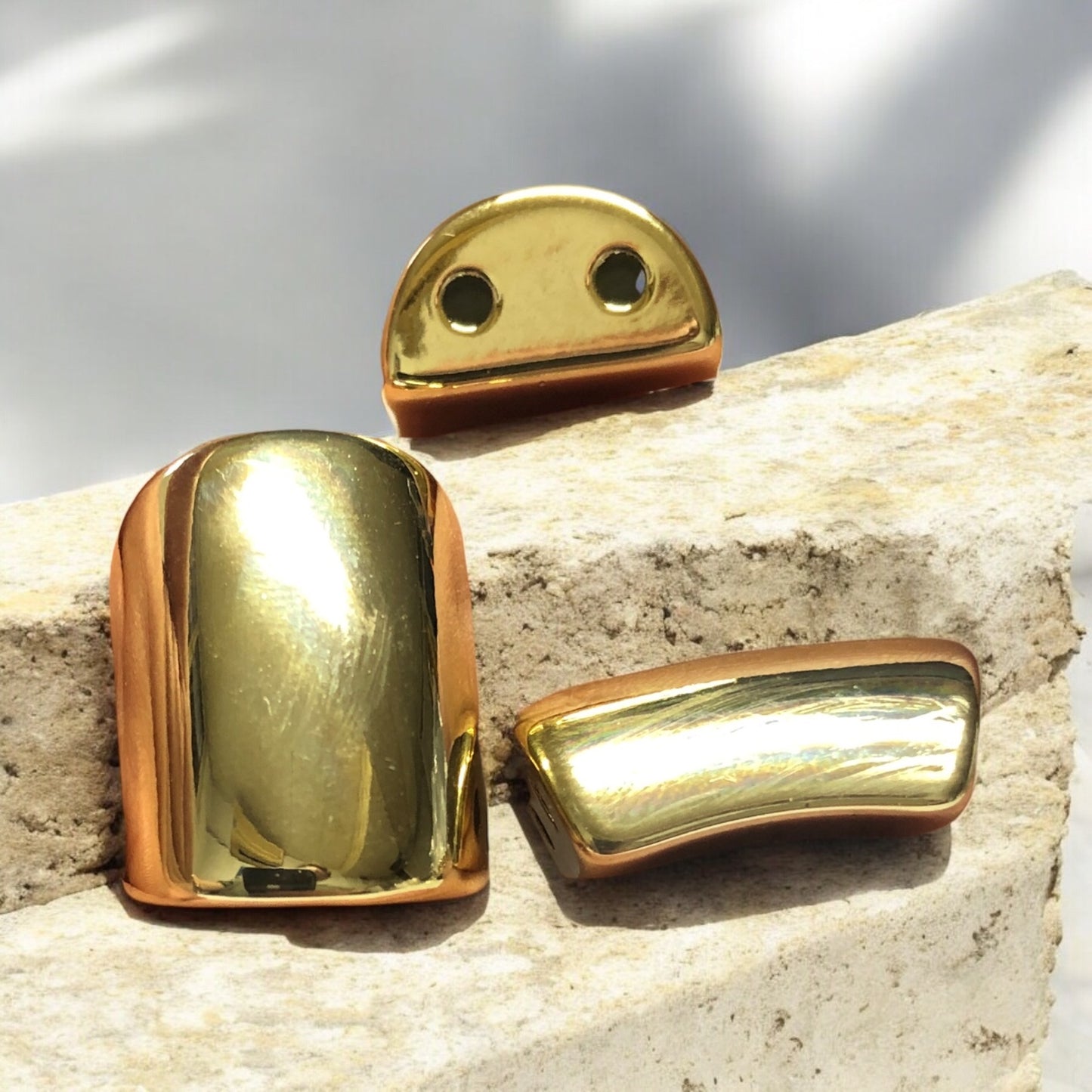 A Kalite Akrilik Çift Delikli 18 x 23.3 mm-Gold