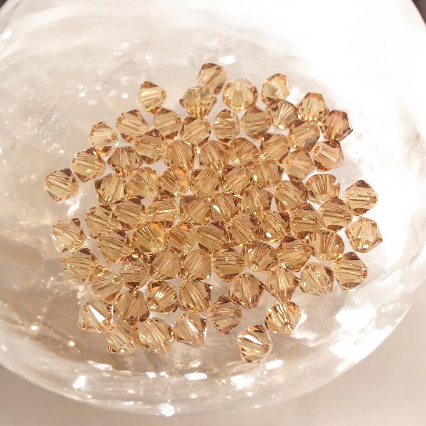 Swarovski 4mm Piramit (Bicone ) Şeffaf Açık Topaz - 005