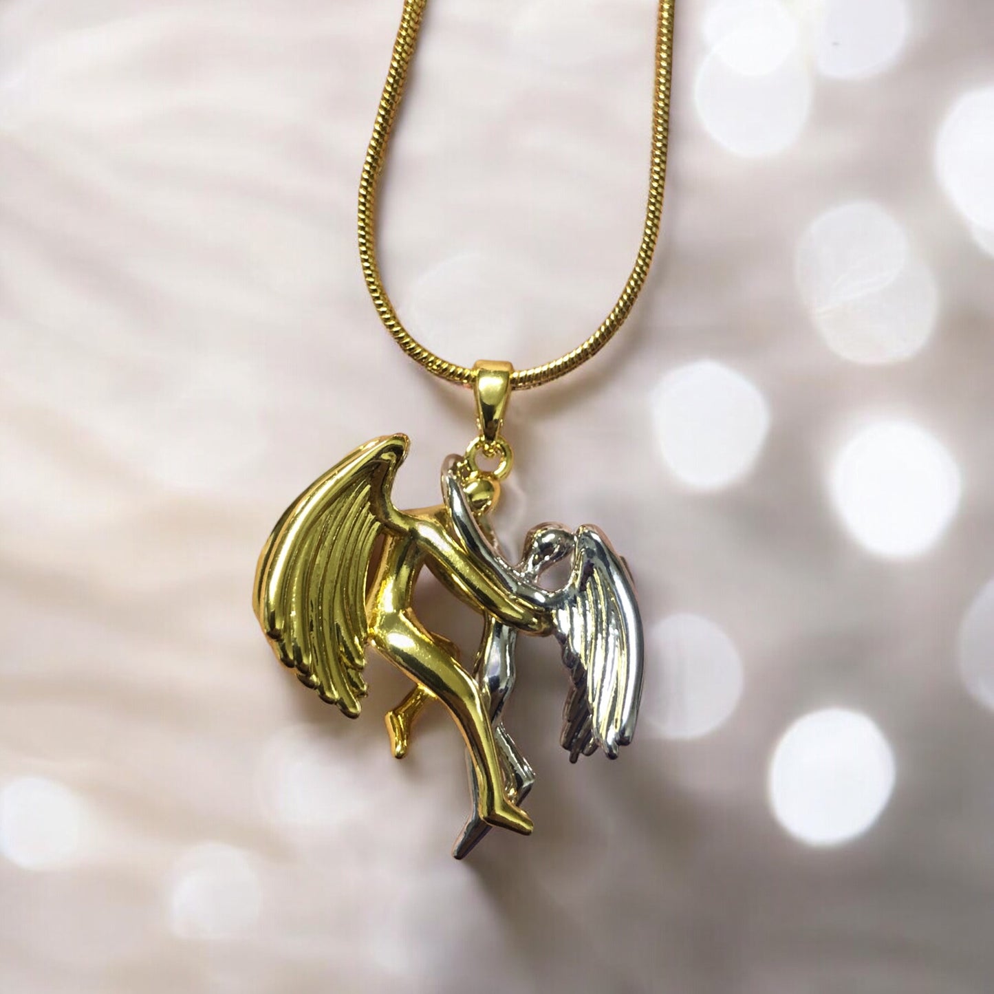 Pirinç Üzeri Kaplama Sarılan Melek Kanatlı Sevgililer Çift Renkli