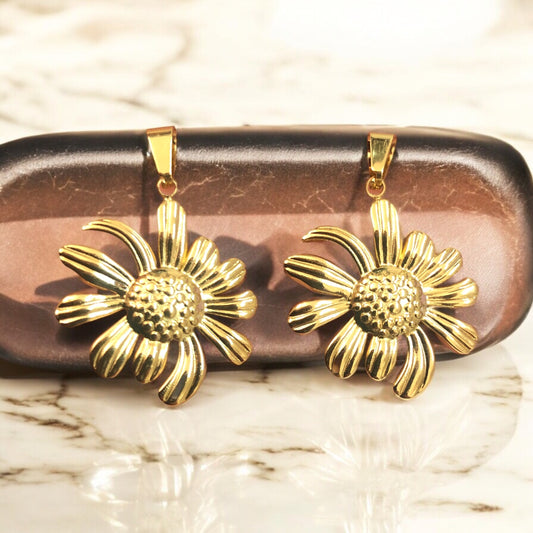 Sarı Çelik Çiçek Kolye Ucu 26mm