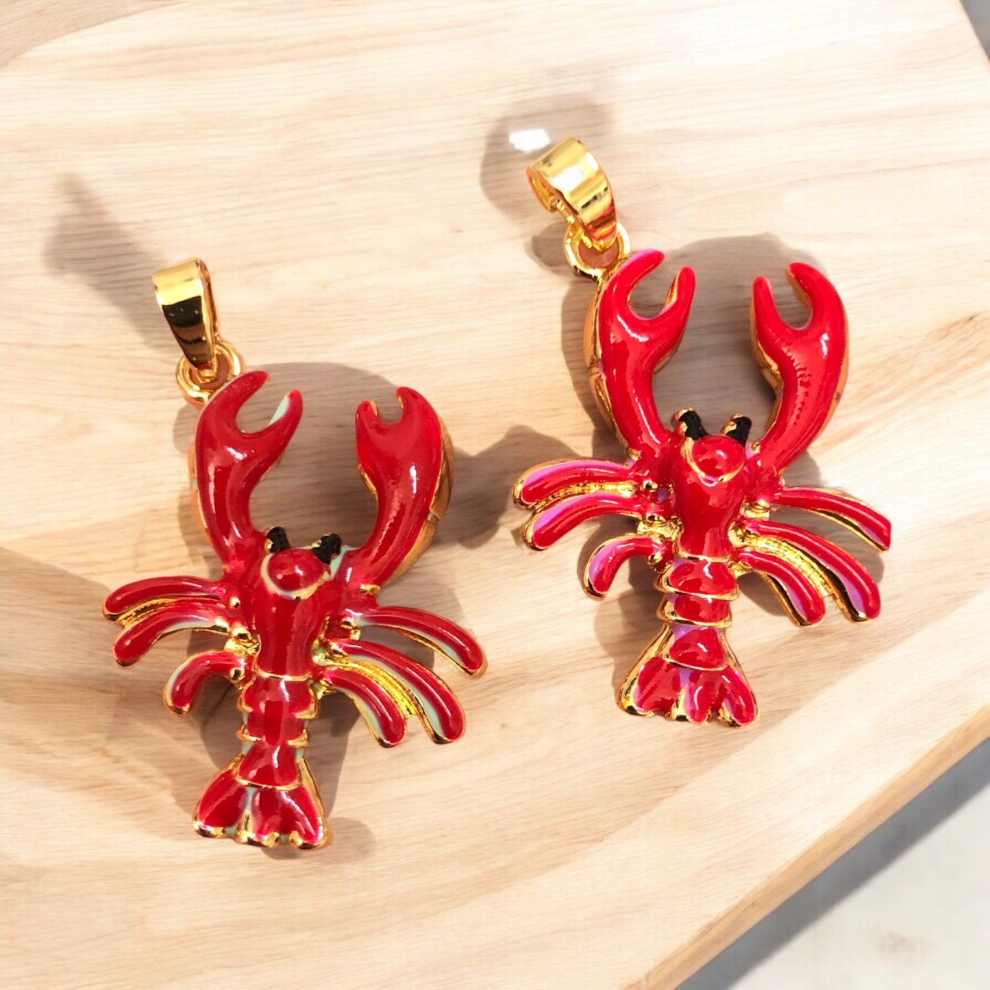 Altın Kaplama Mineli Istakoz Kolye Ucu -Kırmızı