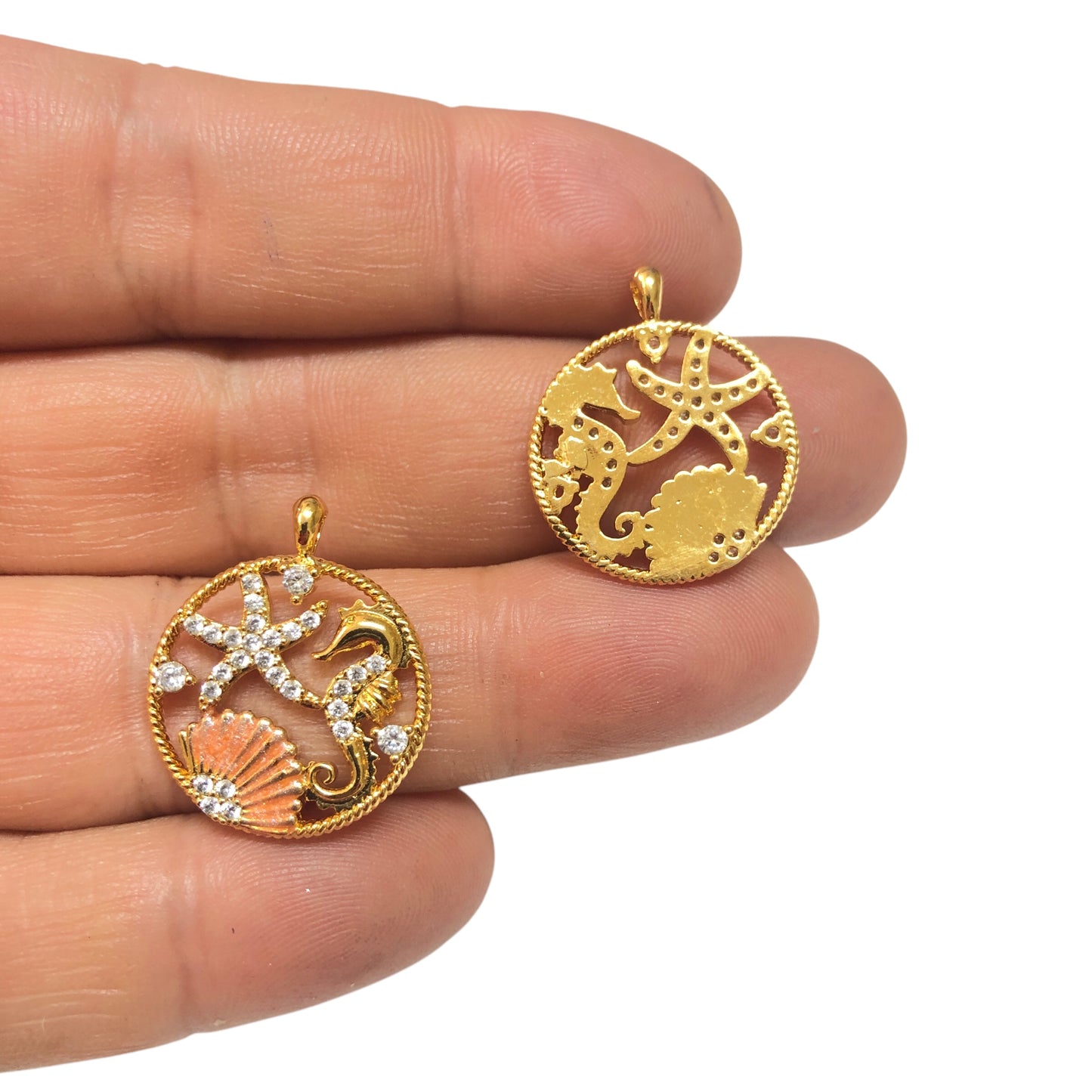 Altın Kaplama Zirkon Taşlı Deniz Dünyası Kolye Ucu-Somon