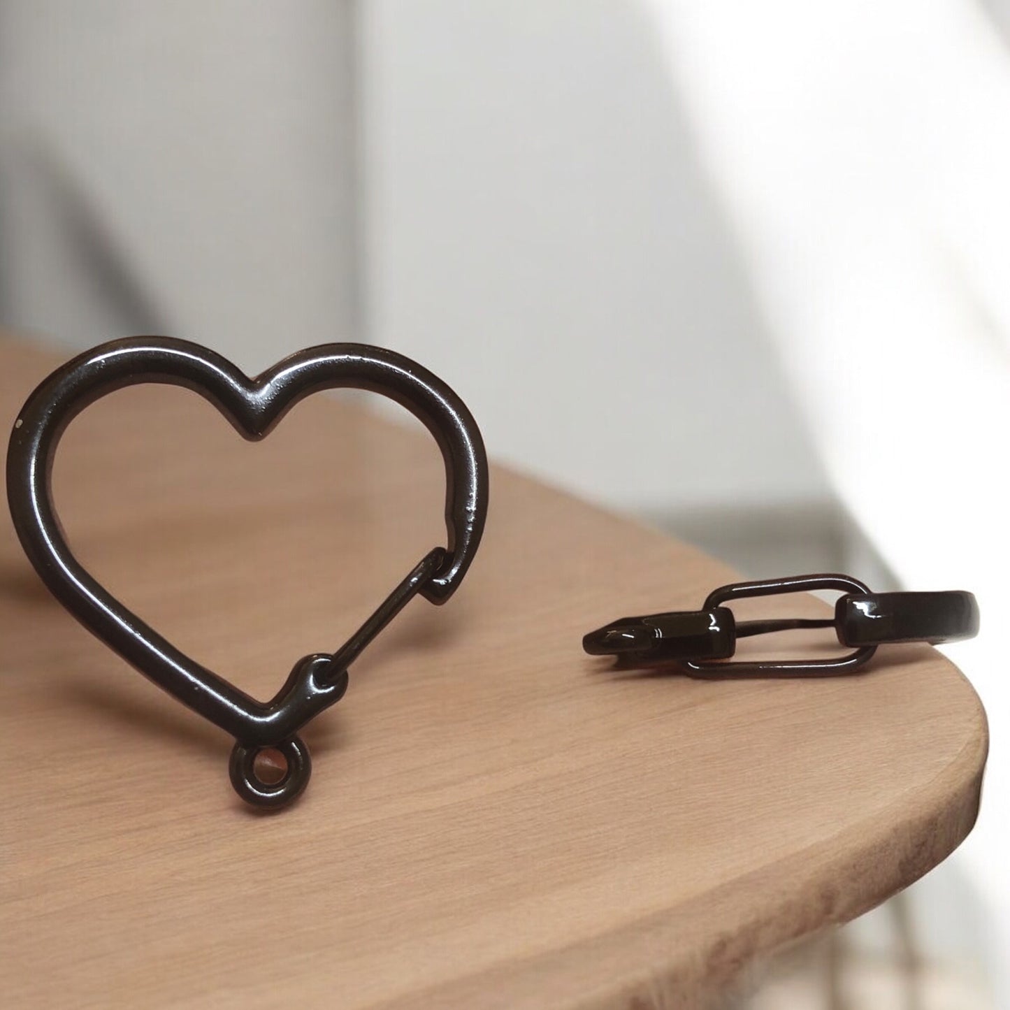 Mineli Kalp Anahtarlık Aparatı - Siyah