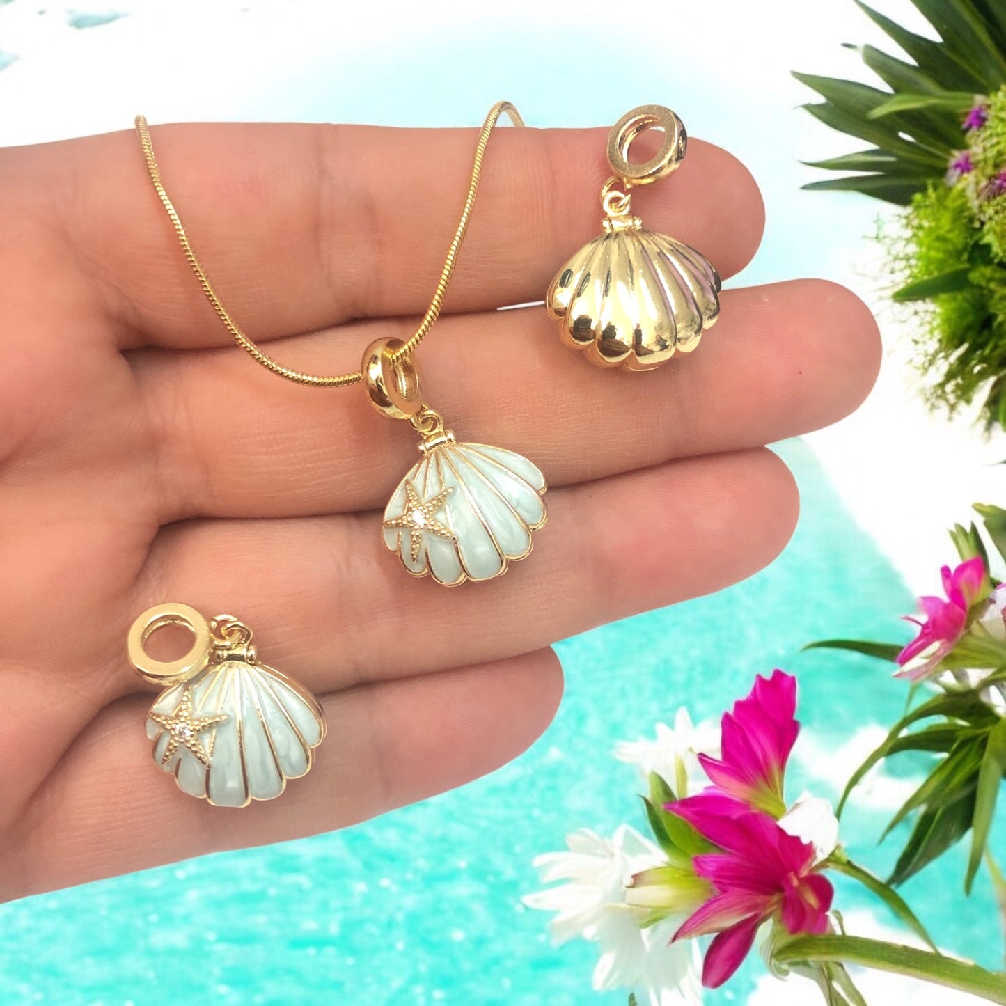 Altın Kaplama Üç Boyutlu Zirkon Taşlı Mineli İstiridye Kolye Ucu-Mint