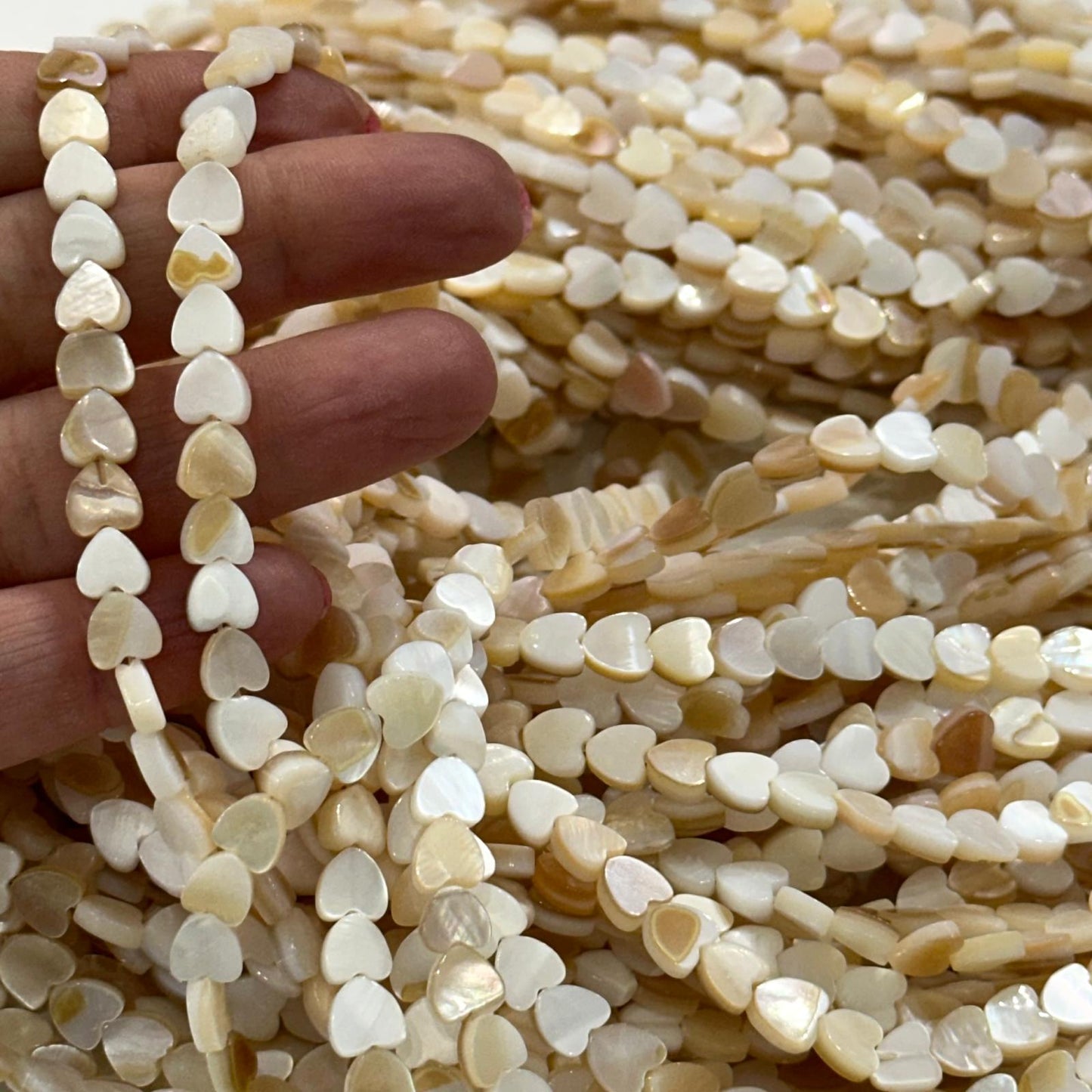 7mm Dik Delik Kalp Sedef