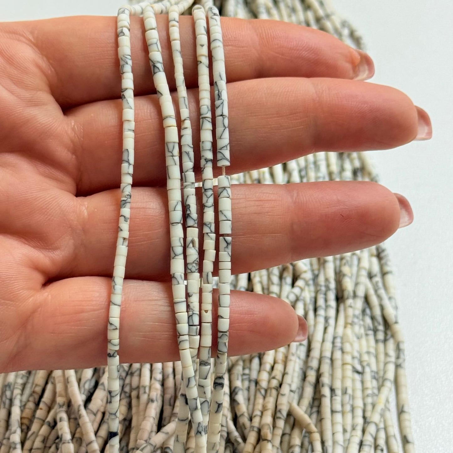 Afgan Boncuk - Damarlı Beyaz-24