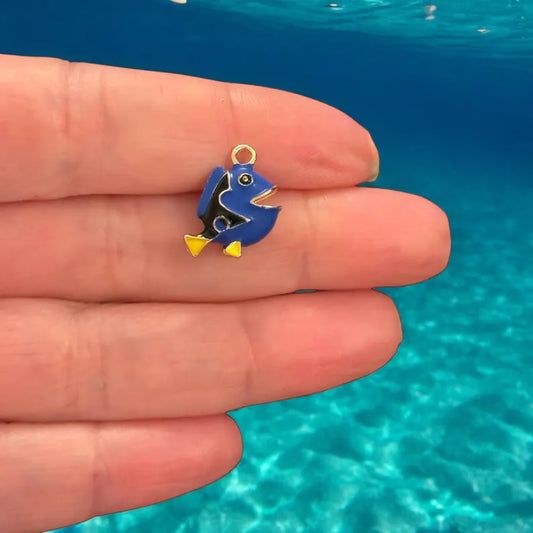 Gold Plated Enamel Strawberry Shaking Attachment - Neon Green