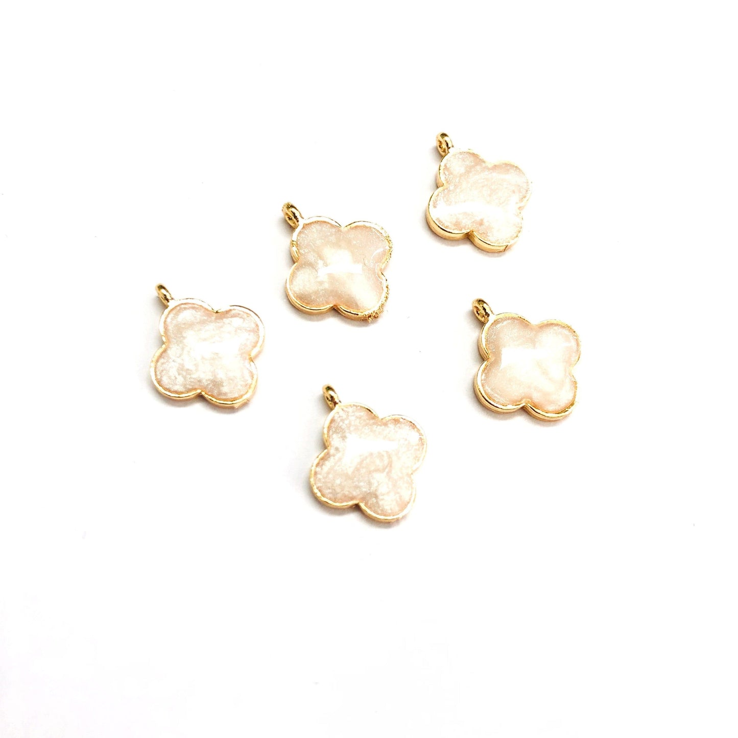 Gold Plated Enamel Clover Shaking Attachment - Pearlescent