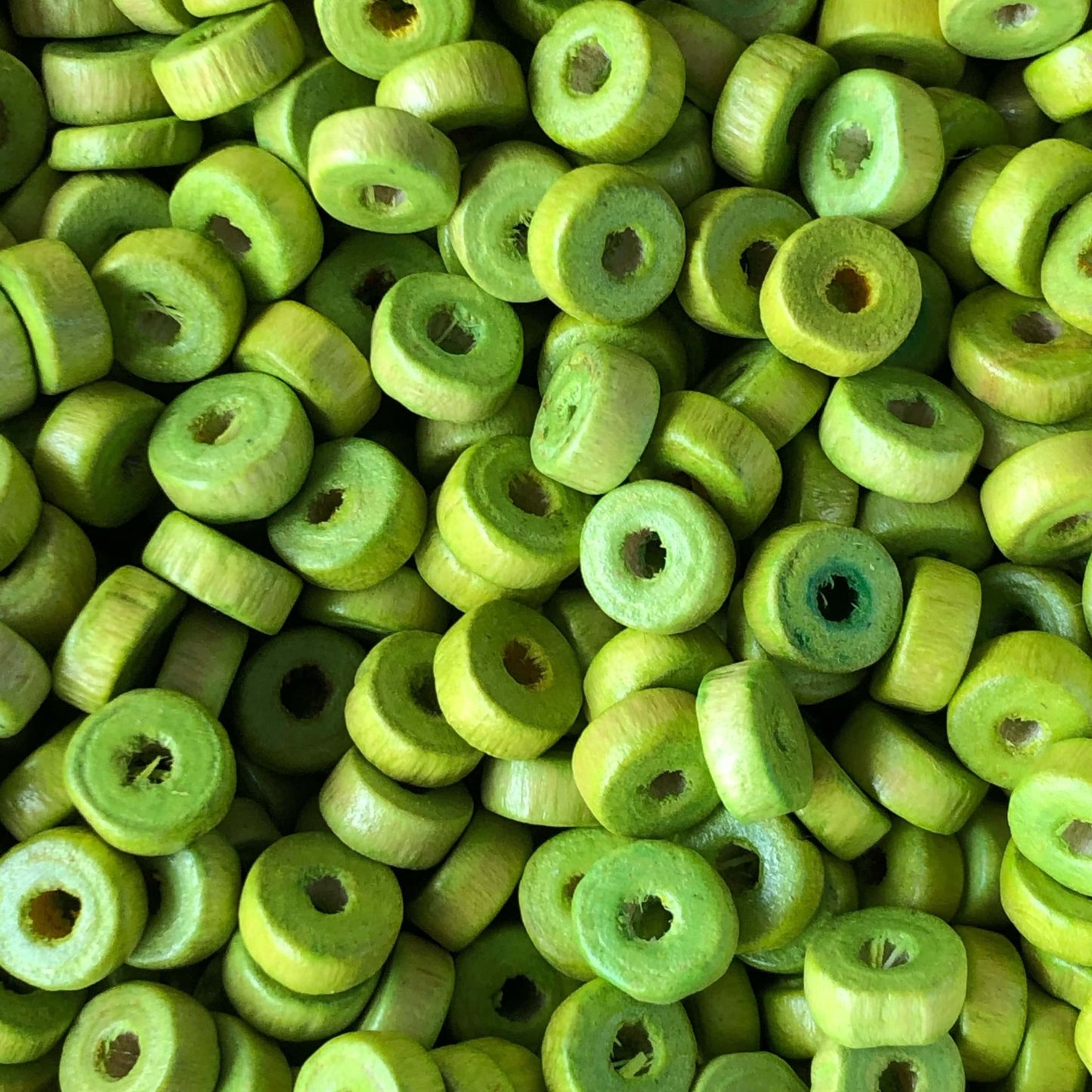 8mm Washer Wood Bead 16 - Light Green