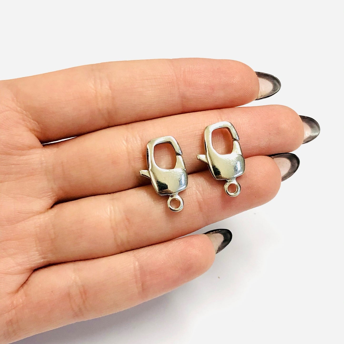 Rhodium Plated Small Parrot Jewelry Clip - 9