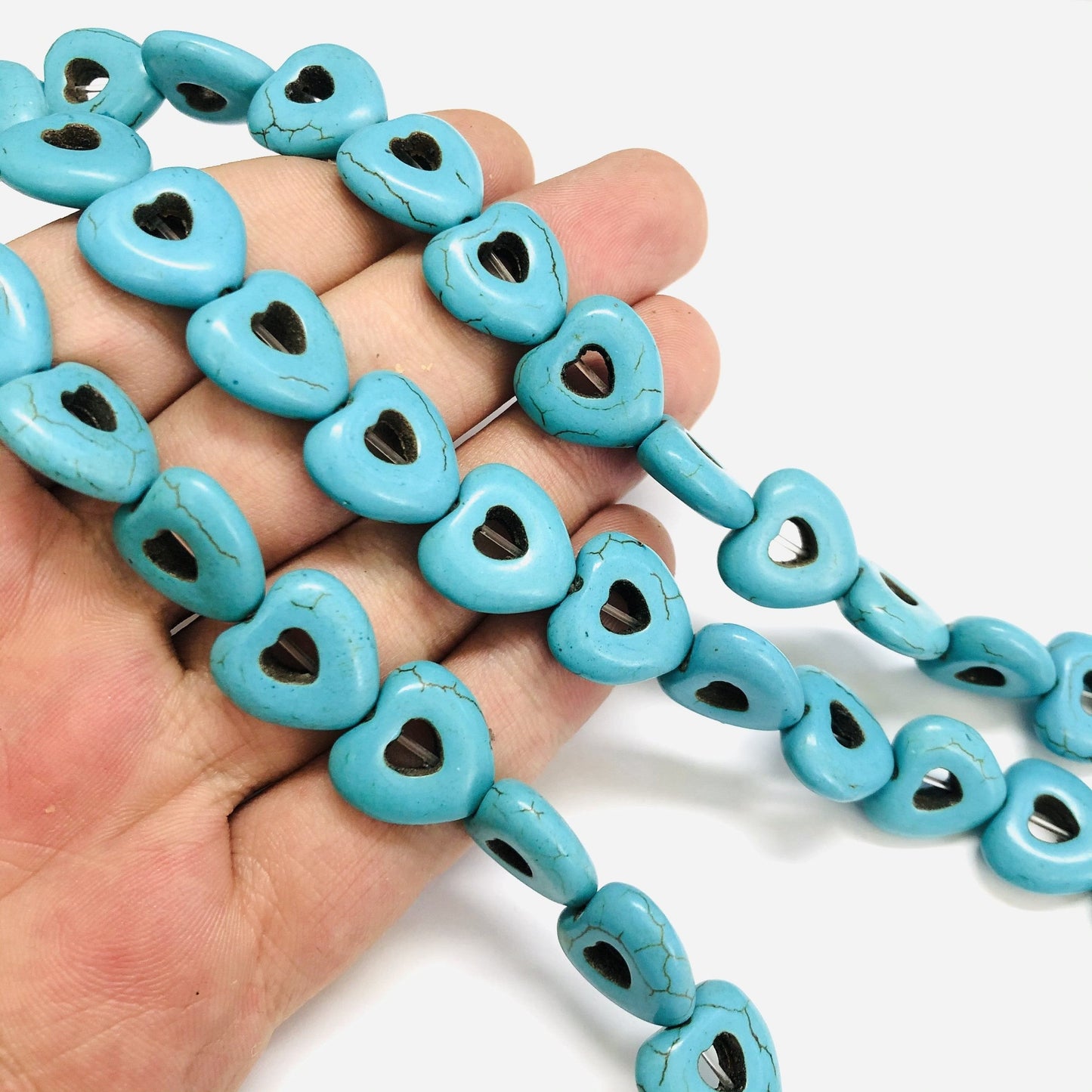 15mm Heart Turquoise Howlite