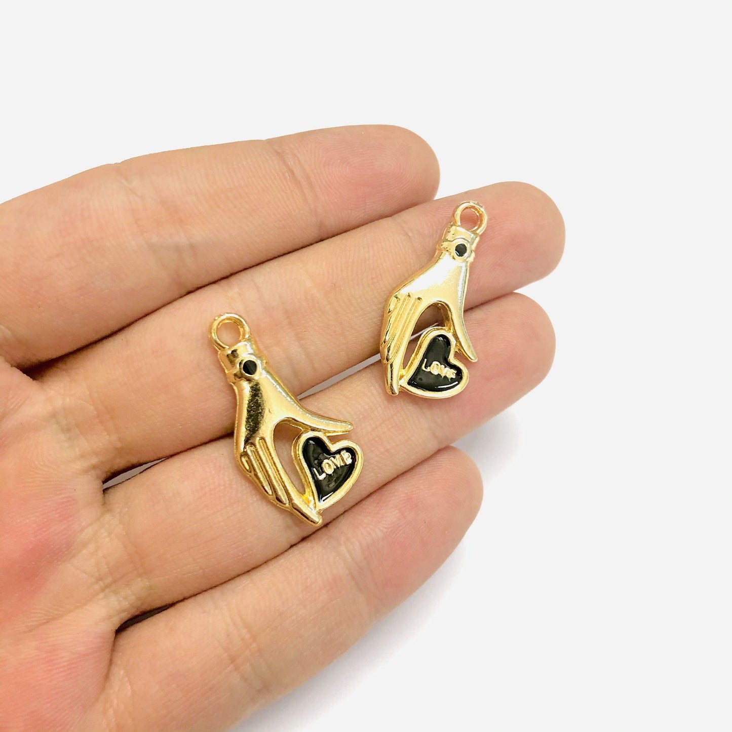 Altın Kaplama Love Yazılı El Figürlü Kalp - Siyah