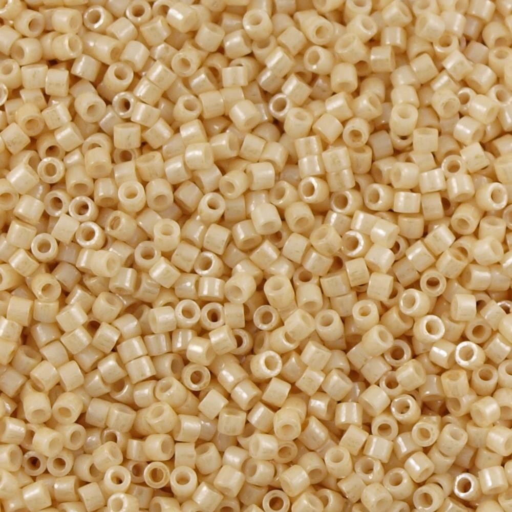 Miyuki Beads, Miyuki Delica 11/0 DB0204 Ceylon Lt. beige