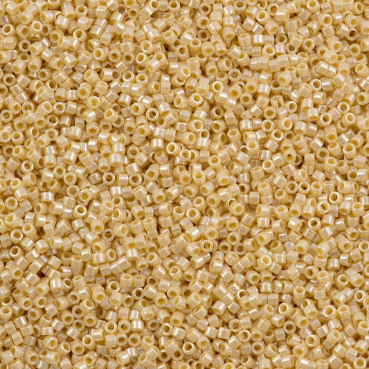 Miyuki Boncuk, Miyuki Delica 11/0 DB1561 Opaque Pear Luster