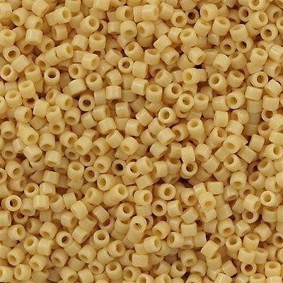 Miyuki Boncuk, Miyuki Delica 11/0 DB1131 Opaque Pear