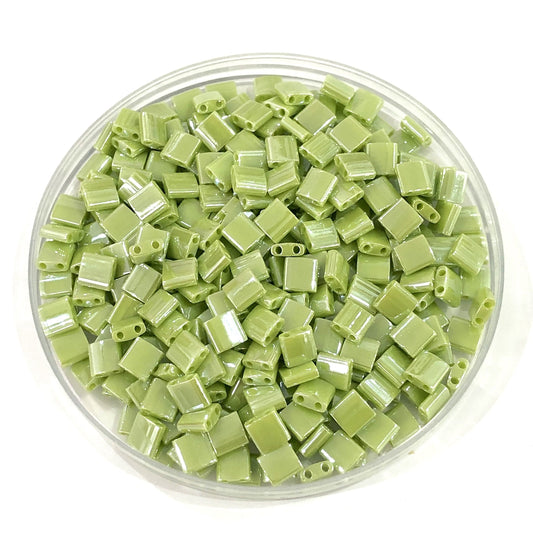 Miyuki Tila TL0439 - Opaque Chartreuse Luster