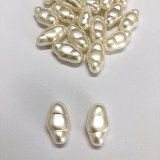 Plastik Şekilsiz Barok İnci - Krem 11,2x19,8mm