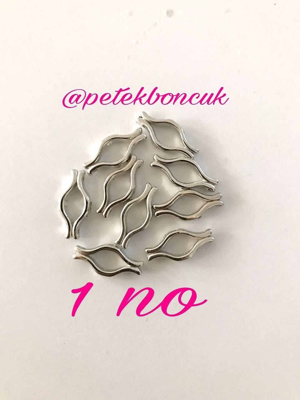 3-Hole Lip Apparatus -1